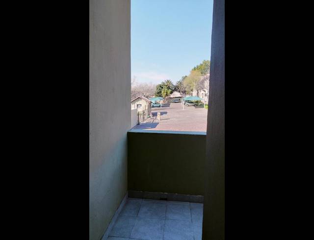 2 BEDROOM TOWNHOUSE FOR SALE IN FERNDALE
